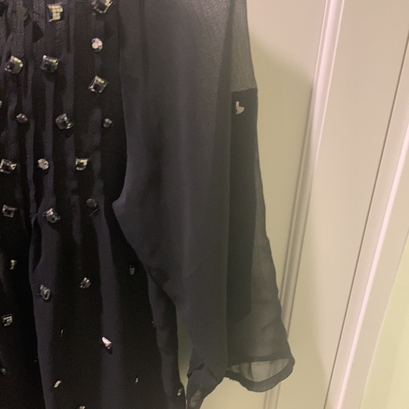 Sheer black blouse from Buckle - Picture 4 of 8